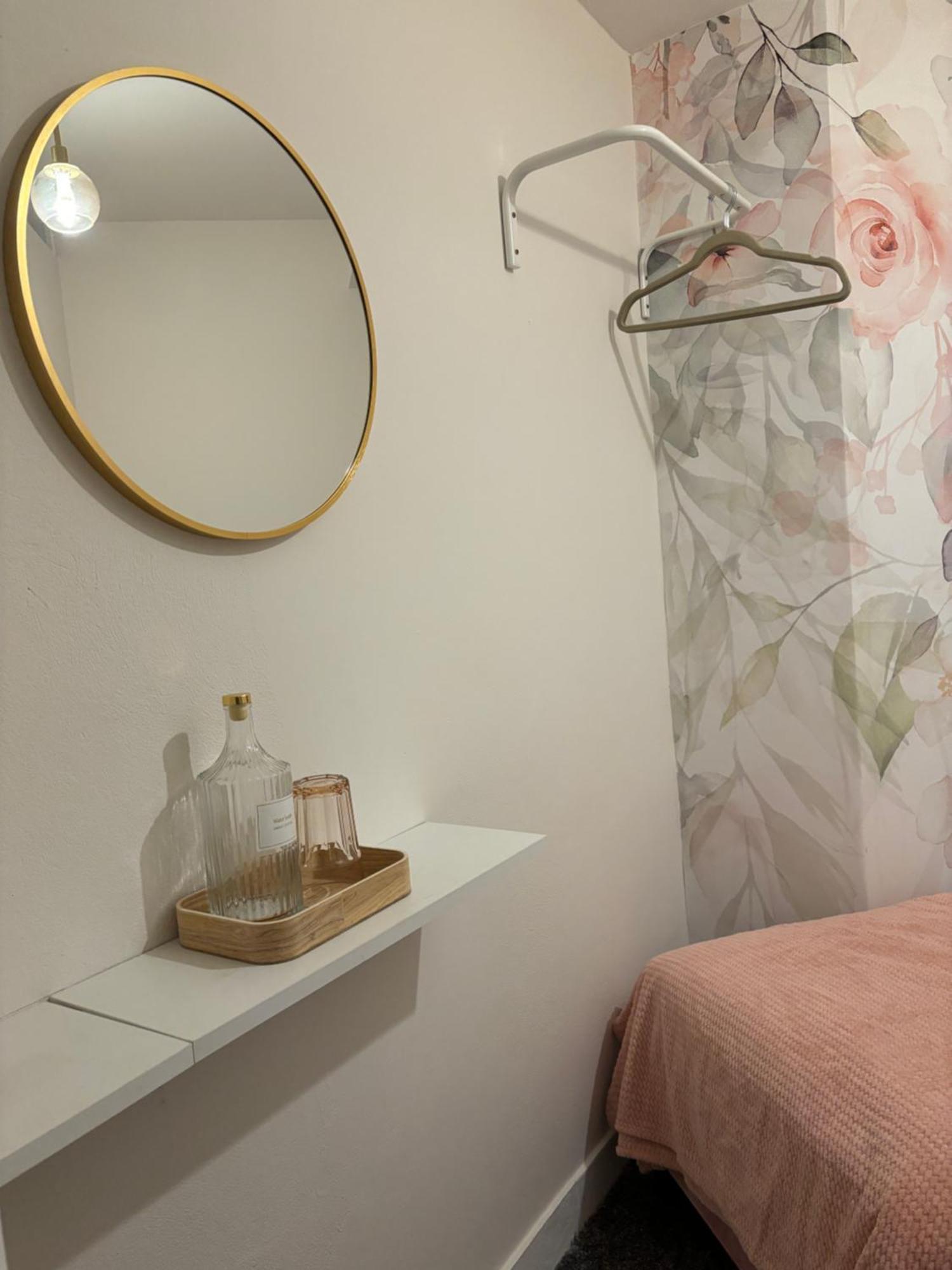 Shespace Apartrooms كراكوفيا المظهر الخارجي الصورة
