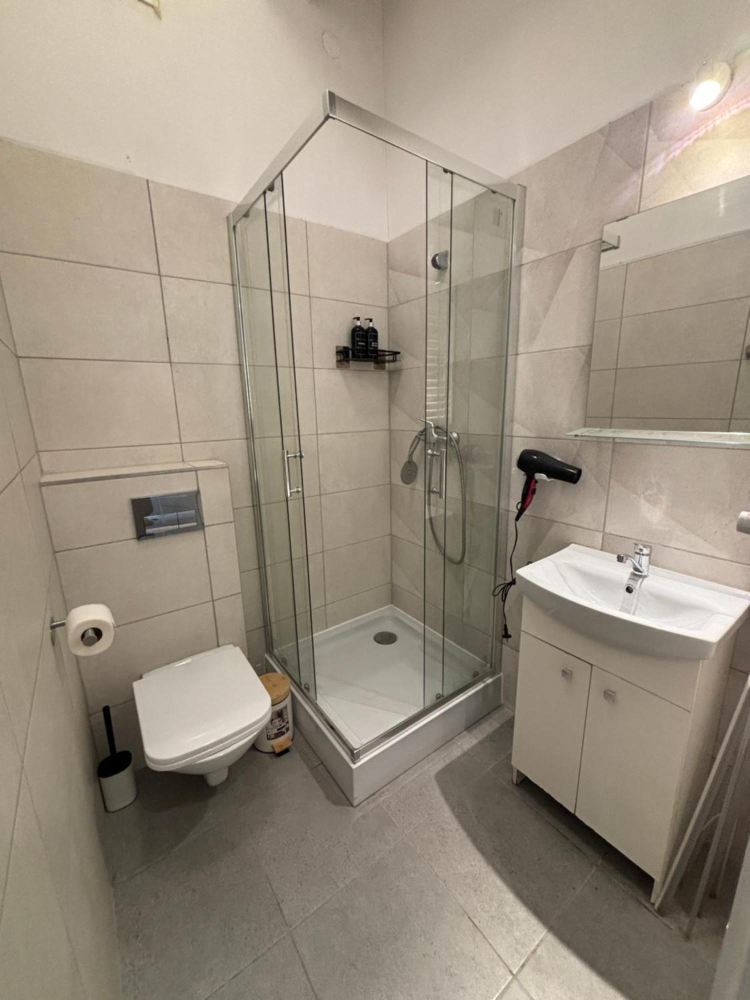 Shespace Apartrooms كراكوفيا المظهر الخارجي الصورة