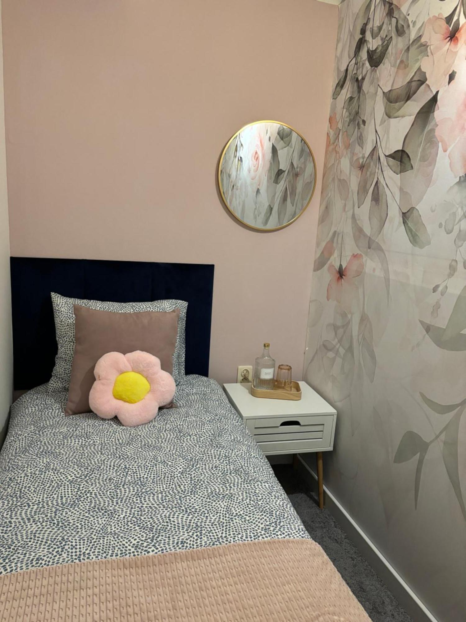 Shespace Apartrooms كراكوفيا المظهر الخارجي الصورة